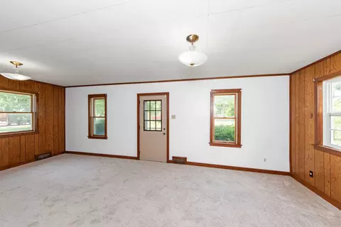 722 E Bennington St, Toluca, IL 61369 photo 3