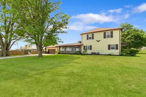 722 E Bennington St, Toluca, IL 61369