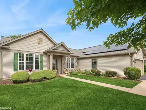319 Capital Dr, Shorewood, IL 60404