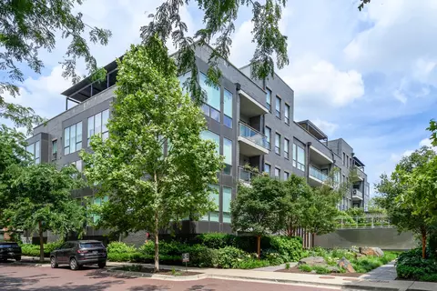 2643 N Hermitage Ave #205, Chicago, IL 60614