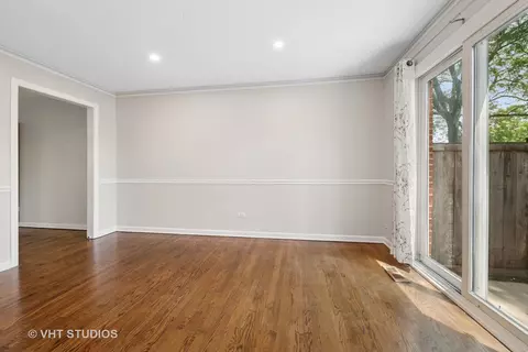 Living - 1744 Linneman St, Glenview, IL 60025 photo 3 of 3
