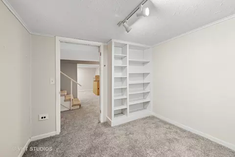 Bedroom - 1744 Linneman St, Glenview, IL 60025 photo 1 of 3