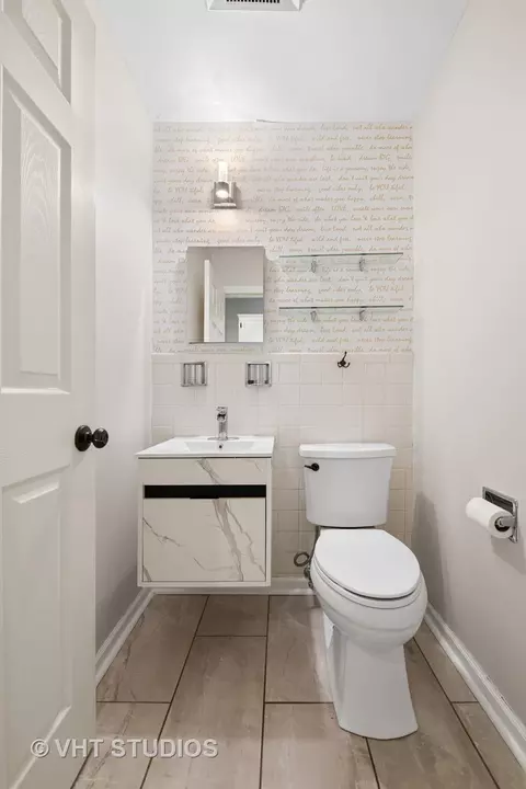 Bath - 1744 Linneman St, Glenview, IL 60025 photo 1 of 2