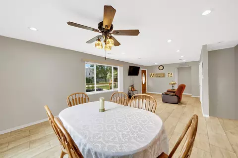 Dining - 15929 Lorel Ave, Oak Forest, IL 60452 photo 2 of 2