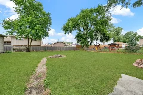 Exterior - 15929 Lorel Ave, Oak Forest, IL 60452 photo 2 of 6