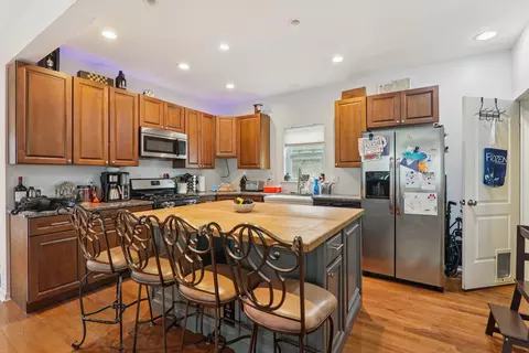 Kitchen - 4018 Prescott Ave, Lyons, IL 60534 photo 3 of 3