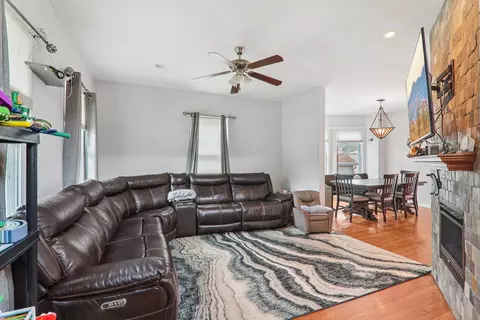 Living - 4018 Prescott Ave, Lyons, IL 60534 photo 1 of 2