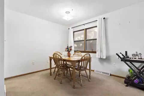 6477 Spring Brook Rd, Rockford, IL 61114 photo 14