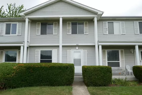 412 Salem Sq, Bolingbrook, IL 60440