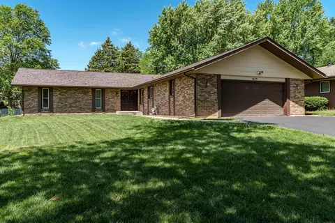5629 Weymouth Dr, Rockford, IL 61114