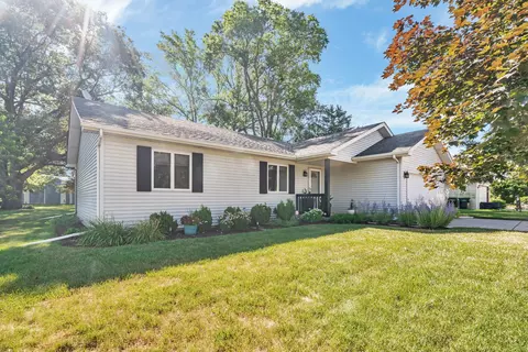 485 S Division St, Braidwood, IL 60408