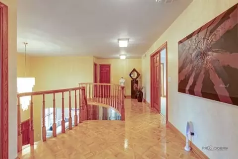 Entry Way - Undisclosed, Glencoe, IL 60022 photo 2 of 2