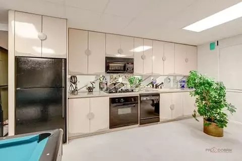 Kitchen - Undisclosed, Glencoe, IL 60022 photo 7 of 7