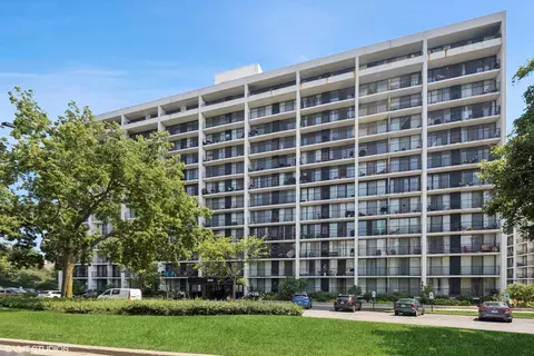 2015 S Finley Rd #304, Lombard, IL 60148