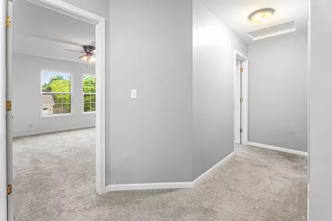 Entry Way - 2136 Colonial St, Aurora, IL 60503 photo 3 of 4