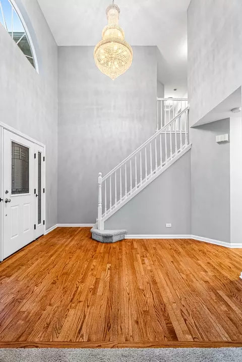 Entry Way - 2136 Colonial St, Aurora, IL 60503 photo 1 of 4