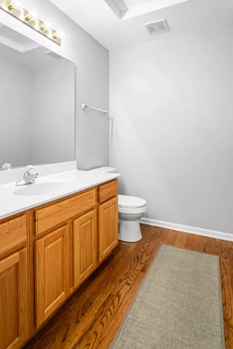Bath - 2136 Colonial St, Aurora, IL 60503 photo 1 of 11
