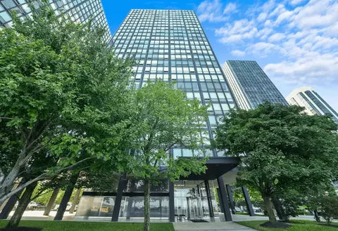 880 N Lake Shore Dr #19A, Chicago, IL 60611