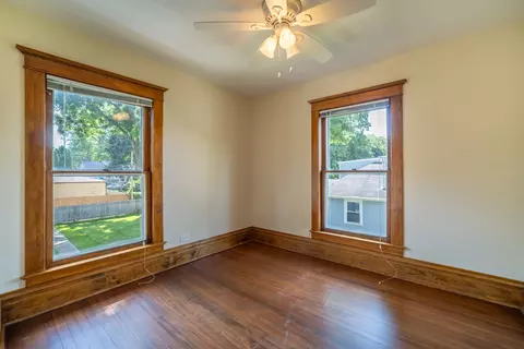 939 Prospect St, Elgin, IL 60120 photo 15