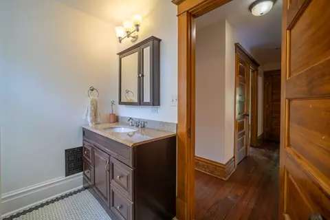 939 Prospect St, Elgin, IL 60120 photo 16