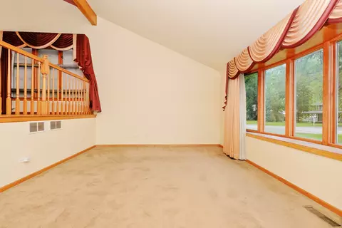 Living - 15624 Sawyer Ave, Markham, IL 60428 photo 1 of 7