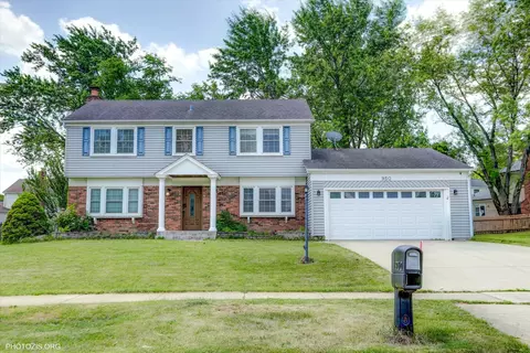 950 Belmar Ln, Buffalo Grove, IL 60089