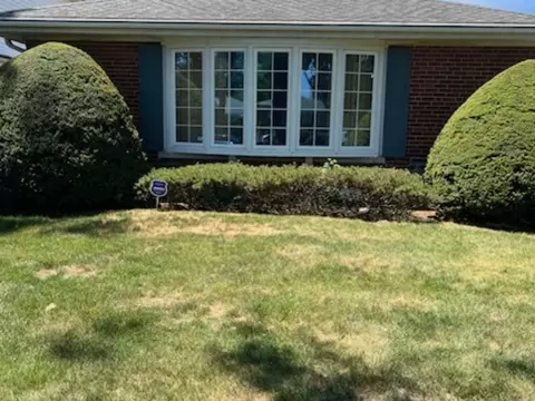 9440 Lawler Ave, Skokie, IL 60077