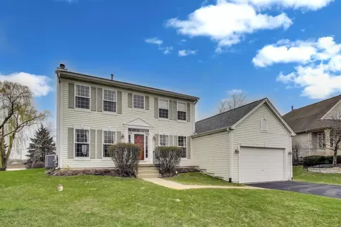 312 Garrison Cir, Port Barrington, IL 60010