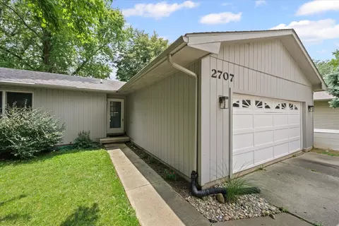 2707 Clayton Blvd, Champaign, IL 61822