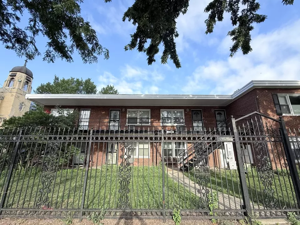 Exterior - 4700 N Ashland Ave #4, Chicago, IL 60640 photo 1 of 1