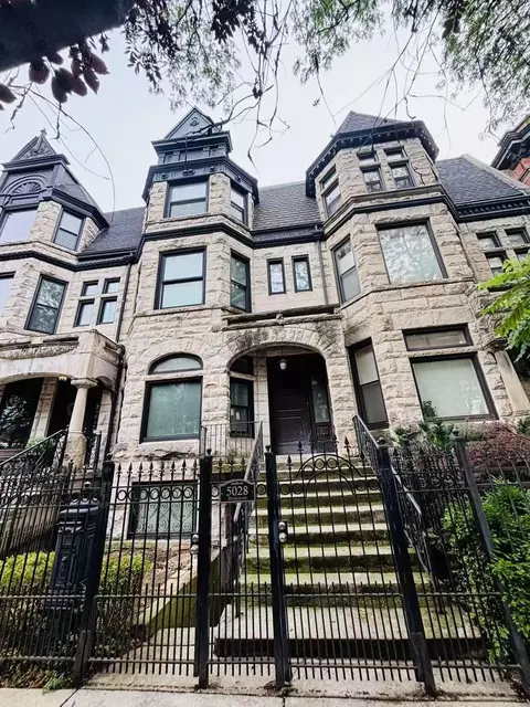5028 S Blackstone Ave, Chicago, IL 60615