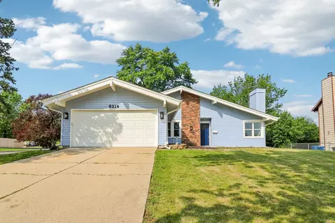 5216 Arlington Cir, Hanover Park, IL 60133