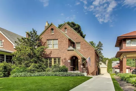 934 Jackson Ave, River Forest, IL 60305
