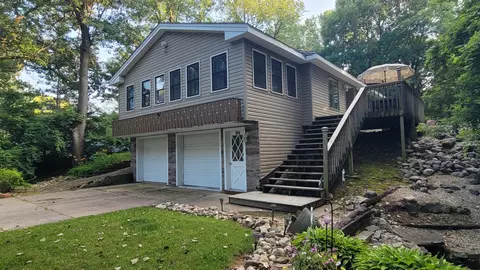 204 Carthage Ct, Poplar Grove, IL 61065