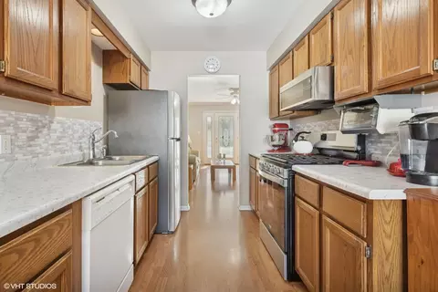 Kitchen - 1713 Meadow Ln, Mchenry, IL 60050 photo 2 of 3