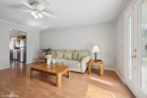 Living - 1713 Meadow Ln, Mchenry, IL 60050 photo 2 of 4
