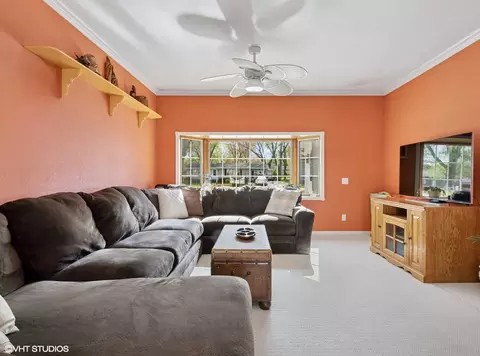 Living - 1713 Meadow Ln, Mchenry, IL 60050 photo 3 of 4