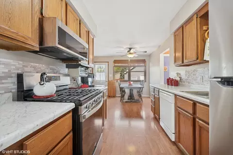 Kitchen - 1713 Meadow Ln, Mchenry, IL 60050 photo 1 of 3