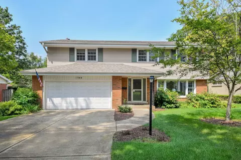 1344 S Main St, Wheaton, IL 60189