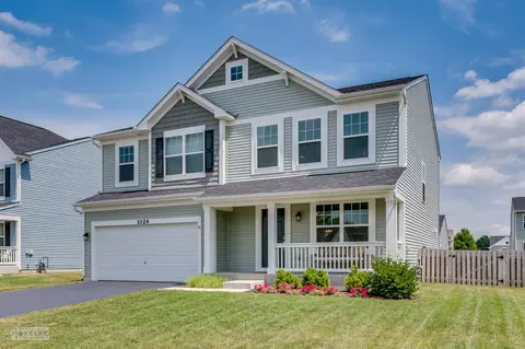 1024 Daniel St, Plano, IL 60545