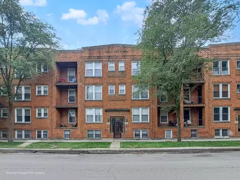 1423 E 68th St #2, Chicago, IL 60637
