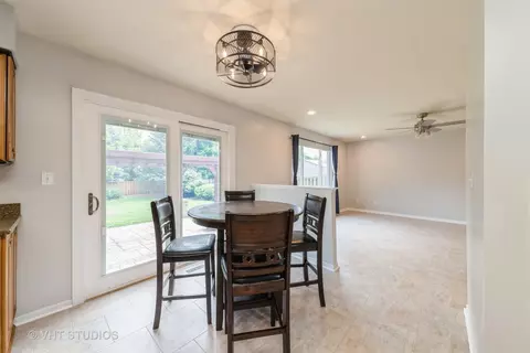 Dining - 1289 Evergreen Ln, Elgin, IL 60123 photo 1 of 1