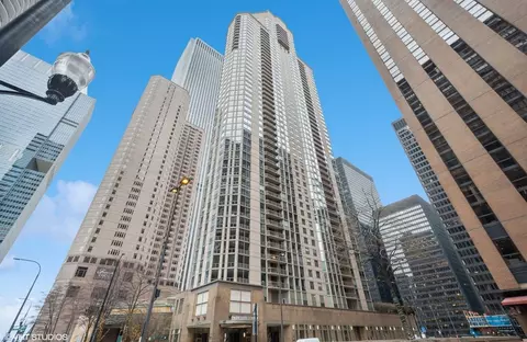 222 N Columbus Dr #3702, Chicago, IL 60601