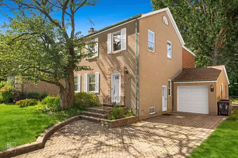 6718 N Jean Ave, Chicago, IL 60646