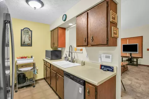 Kitchen - 1706 Rockingham Dr #2, Normal, IL 61761 photo 3 of 5
