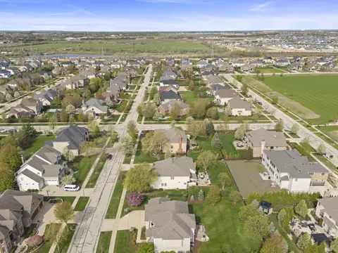 View/Area - 4544 Corktree Rd, Naperville, IL 60564 photo 7 of 20