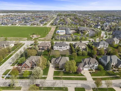 View/Area - 4544 Corktree Rd, Naperville, IL 60564 photo 5 of 20