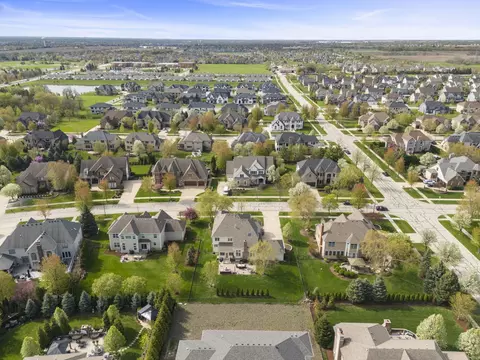 View/Area - 4544 Corktree Rd, Naperville, IL 60564 photo 9 of 20