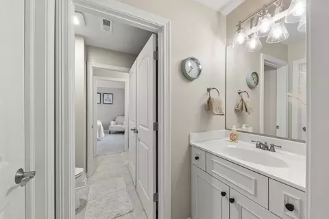 Bath - 4544 Corktree Rd, Naperville, IL 60564 photo 5 of 7