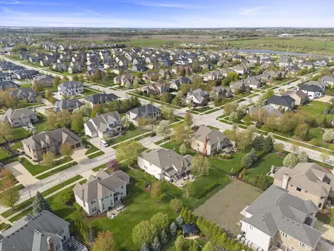 View/Area - 4544 Corktree Rd, Naperville, IL 60564 photo 8 of 20
